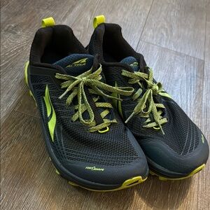 Altra Navy and Lime Timp 1.5 size 8